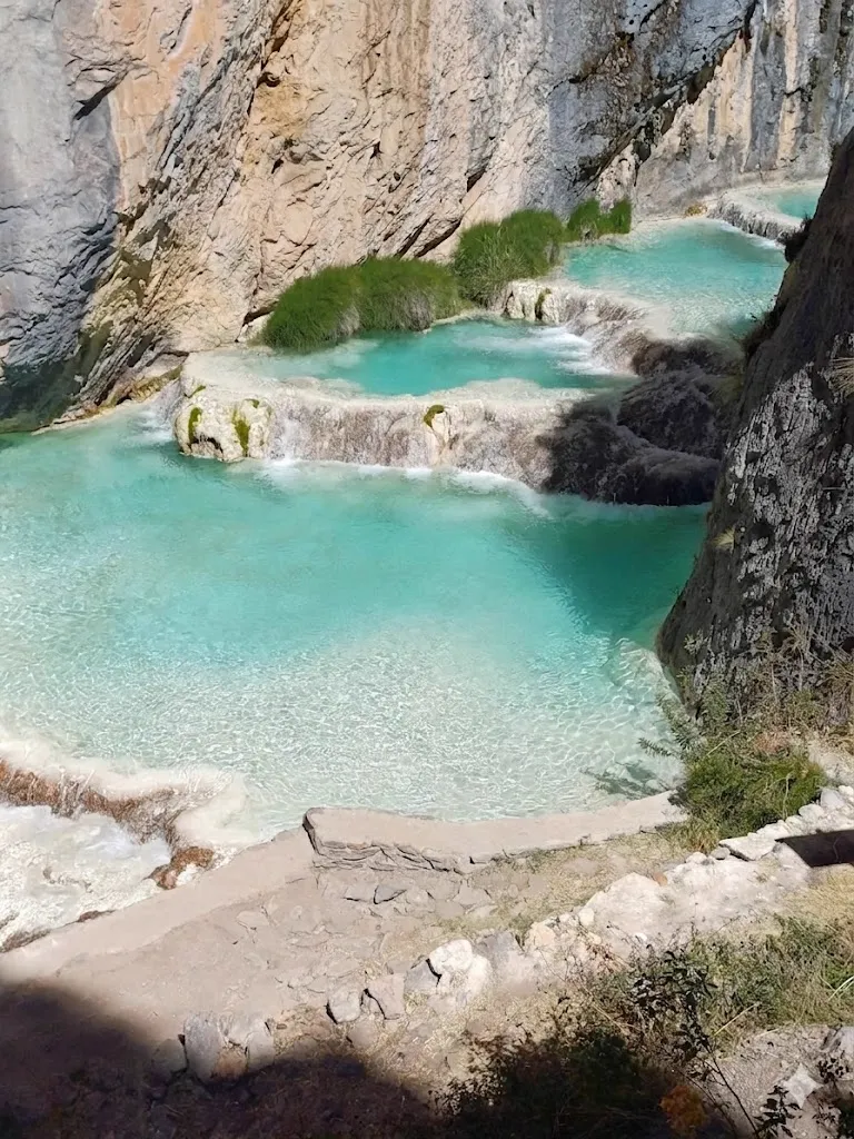 Aguas Turquesas de Millpu - Detalle 2